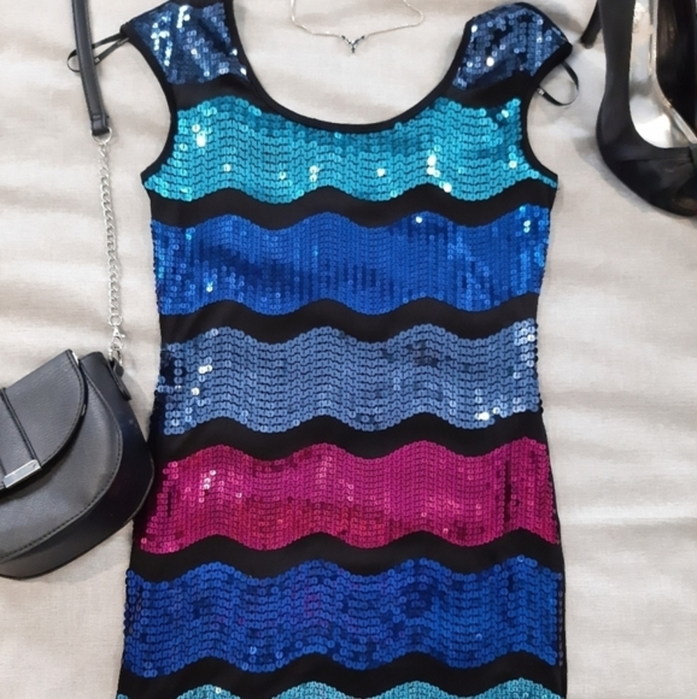 Forever 21 Sequined Mini Dress Like New